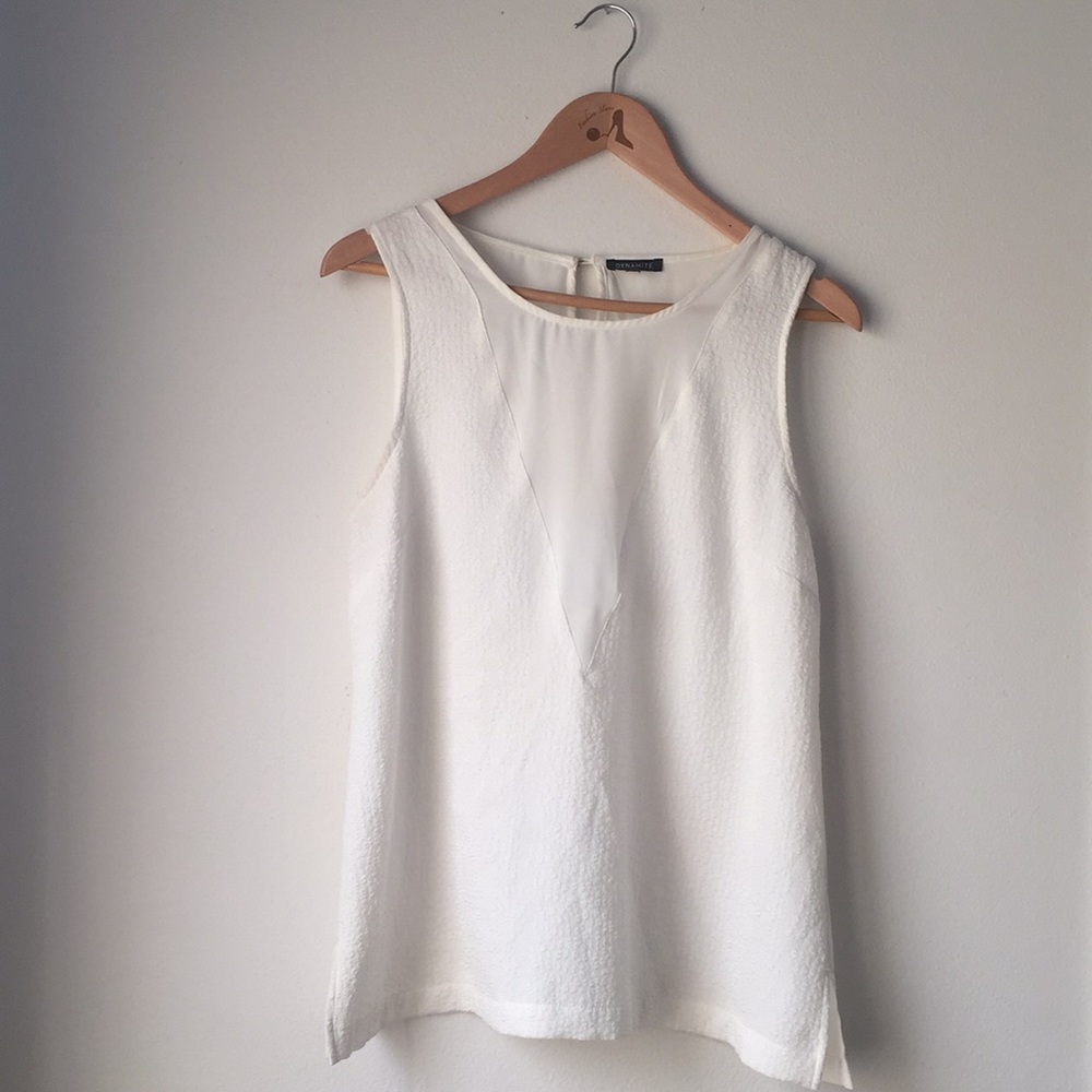 DYNAMITE Sleeveless Top